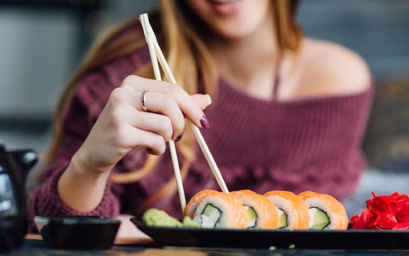 Тем, кто ещё не определился: 7 причин, которые заставят вас полюбить суши и роллы